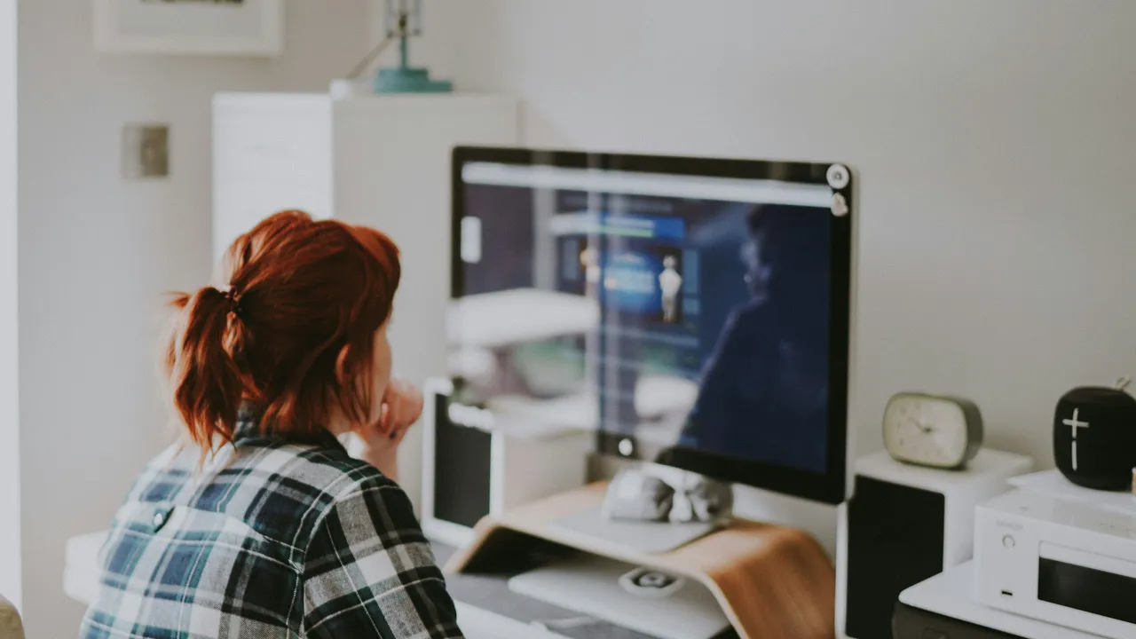 AI in e-commerce. How is artificial intelligence changing the online sales industry?