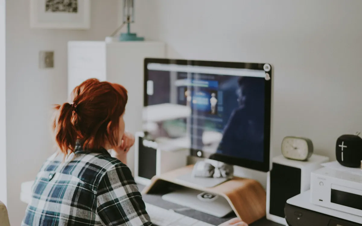 AI w e-commerce. Jak sztuczna inteligencja zmienia branżę sprzedaży internetowej?