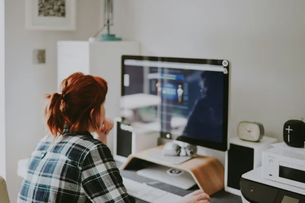 AI in e-commerce. How is artificial intelligence changing the online sales industry?