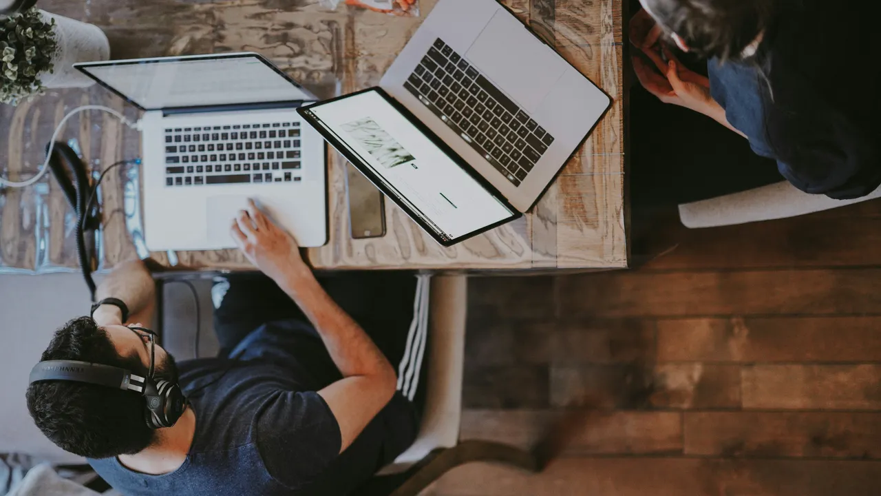 UX writing in e-commerce – the art of guiding a customer through the shopping process